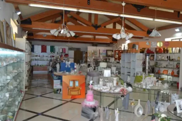 #23290 Fabbricato adibito ad attività commerciale