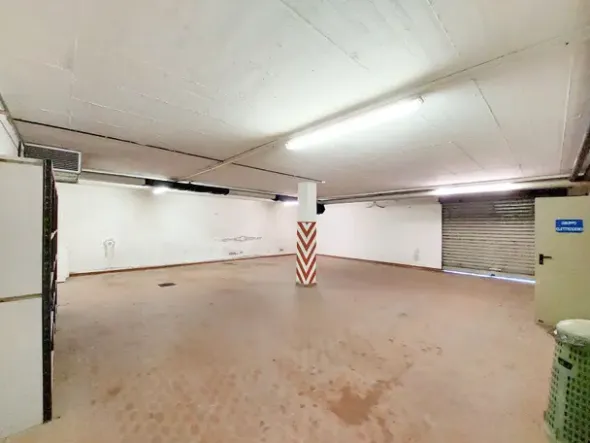 #21602 Fabbricato direzionale con residenza e servizi