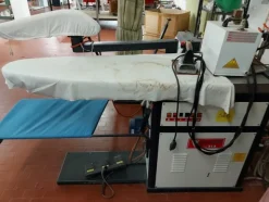 6#7447 Ferri da stiro professionali con caldaia
