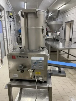 FORMATRICE AUTOMATICA PER HAMBURGER LA MINERVA