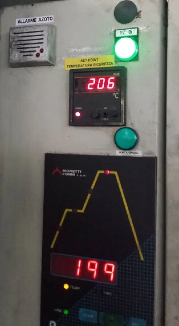7#7584 Forno a muffola Moretti Forni