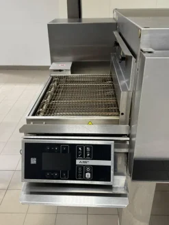 Forno a nastro