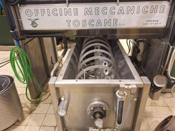 1#8532 Frantoio oleario Officine meccaniche toscane