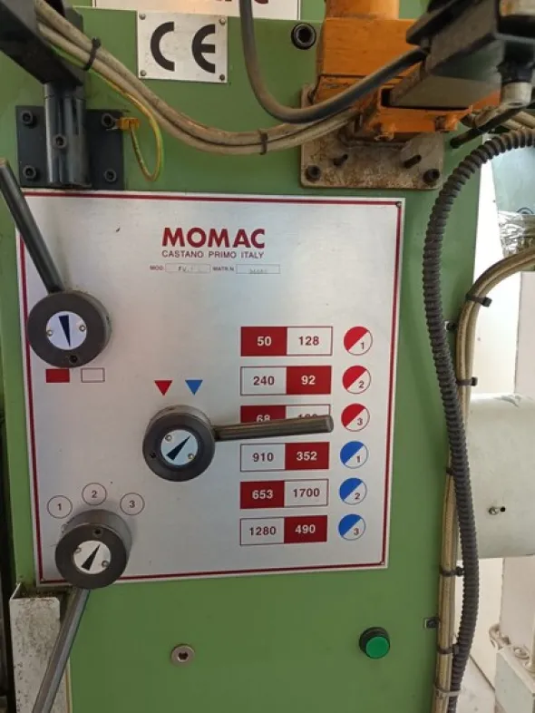 8#7737 Fresatrice Momac