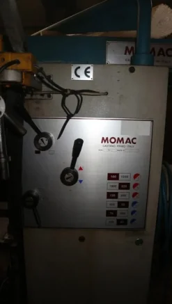 56#5049 Fresatrice Momac