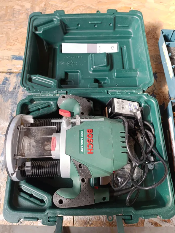 FRESATRICE VERTICALE BOSCH