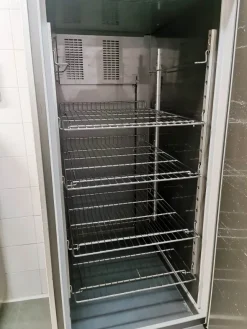 2 frigoriferi tekna positivo/negativo