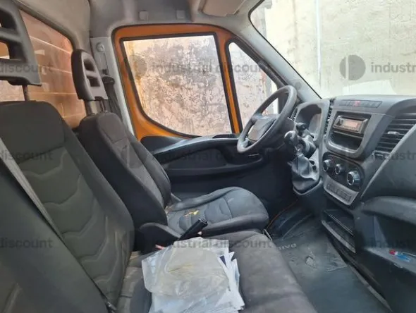 9#10122 Furgone Iveco 35C12