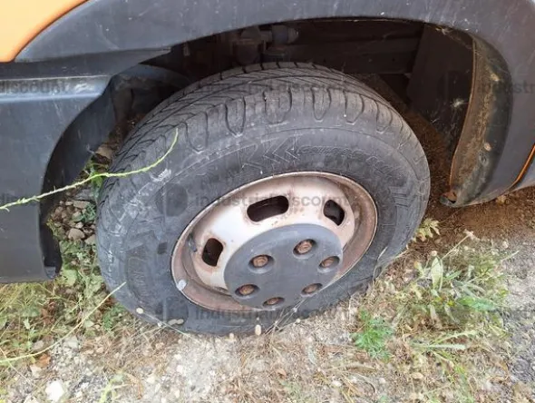9#10122 Furgone Iveco 35C12
