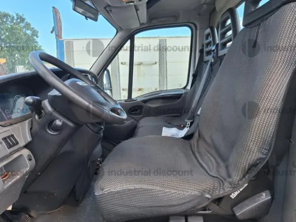 9#9304 Furgone Iveco 35C13