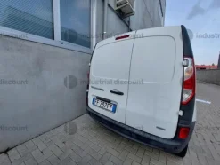 28#9875 Furgone Renault