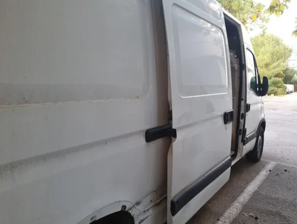 1#7076 Furgone Renault Master