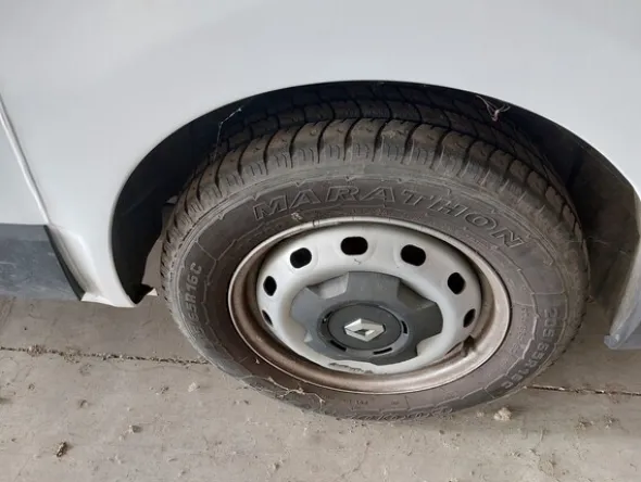 27#77140 Furgone Renaul Trafic