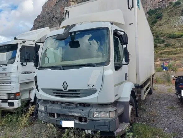 4#6778 Furgone Renault Trucks Midlum