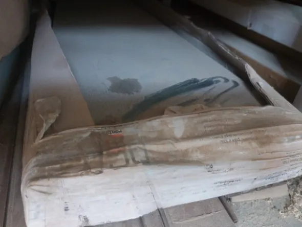 1#7942 Giacenza di magazzino materiali per infissi