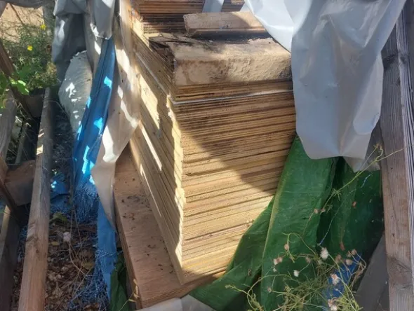 1#7942 Giacenza di magazzino materiali per infissi