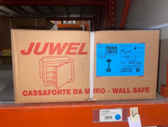 8#8204 Giacenze di magazzino di casseforti
