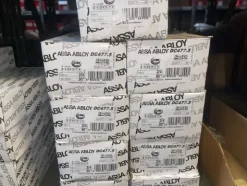 9#8204 Giacenze di magazzino di chiudiporta