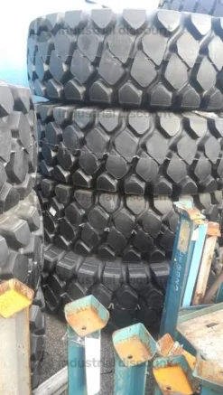 18#9890 Gomme Bridgestone