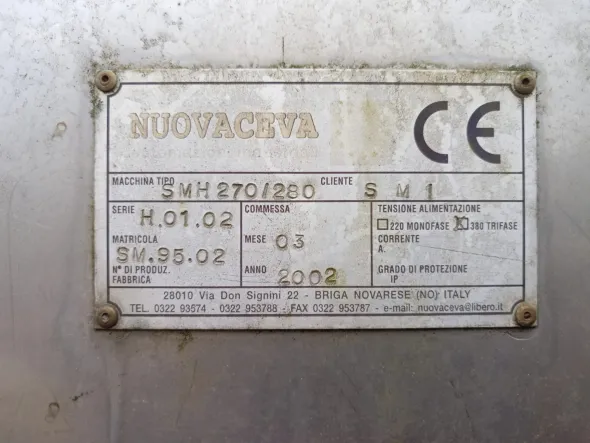 Gru edile automontante (braccio 27m)