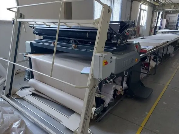 1#7914 Gruppo di Taglio scaffalature attrezzature per confezione e arredi
