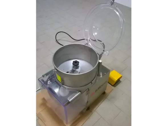 Hamburgatrice professioanale
