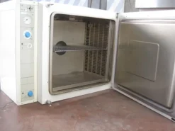 Heraeus UT-6120