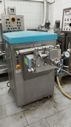 Homogenizer for milk APV Rannie 2000