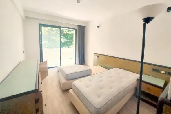#24070 Hotel 4 stelle da ristrutturare con arredamenti