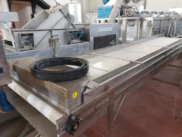 11#7582 Imbottigliatrice e tappatrice