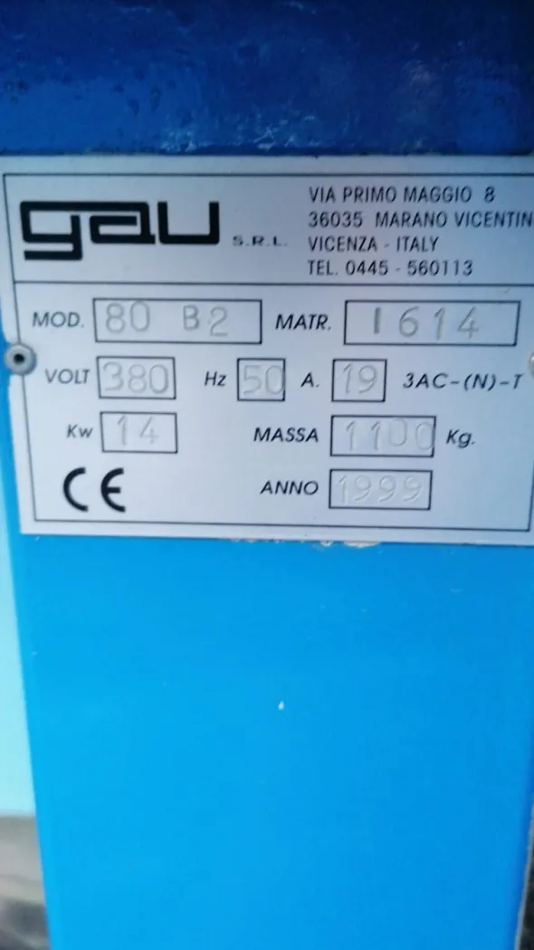 Imbustatrice per tessuti