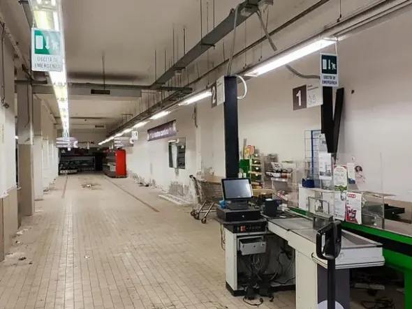 #25682 Immobile commerciale a Cagliari