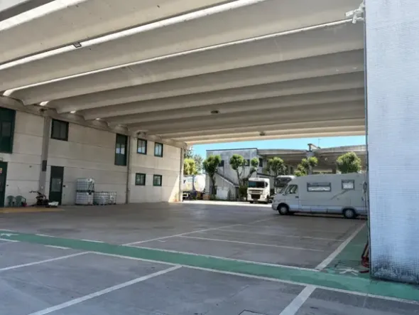 #2537098 Immobile polifunzionale fronte autostrada – Ottimo stato e alta redditività In vendita – Compendio immobiliare ad alta visibilità in posizione strategica