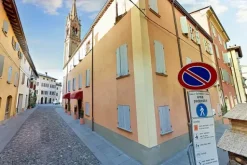 #24574 Immobili con destinazioni varie