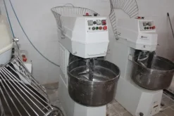 11#3961 Impastatrice Esmach