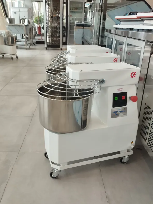 IMPASTATRICI A SPIRALE PER PIZZA