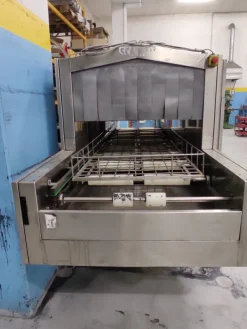 IMPIANTO A TUNNEL PER LAVAGGOI TUBI METALLICI