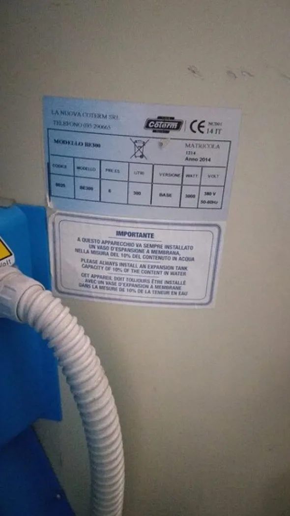 1#6518 Impianto di lavatrici e asciugatrici