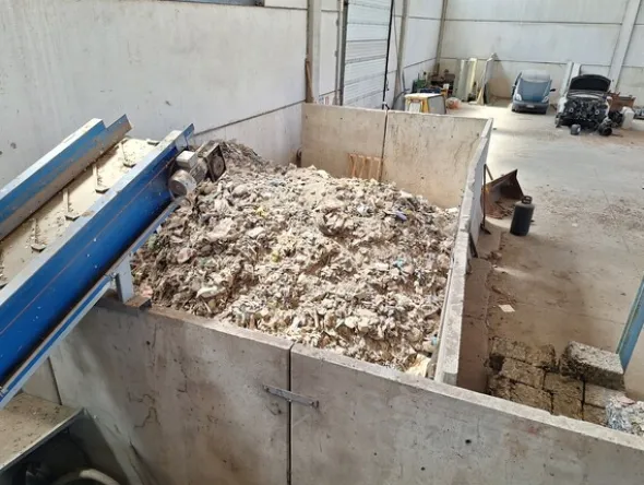 1#8467 Impianto di smistamento rifiuti e materiali di derivazione