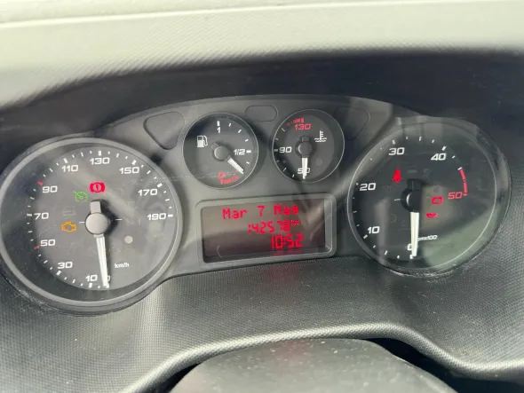 IVECO DAILY 35C14 CON SPONDA CARICATRICE