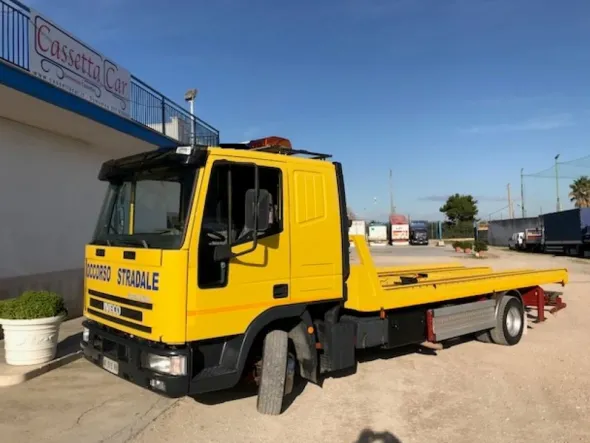 IVECO EUROCARGO 80E21 CARRO ATTREZZI CABINA LETTO