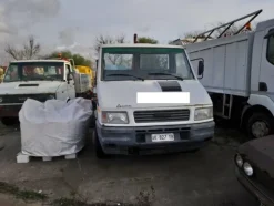 3#5914 Iveco scarrabile