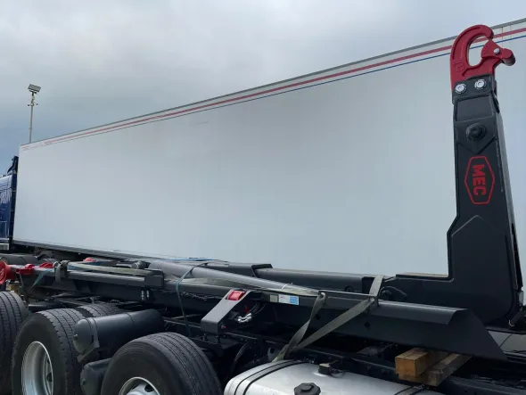 IVECO STRALIS ATTREZZATURA SCARRABILE NUOVA MARCA MEC