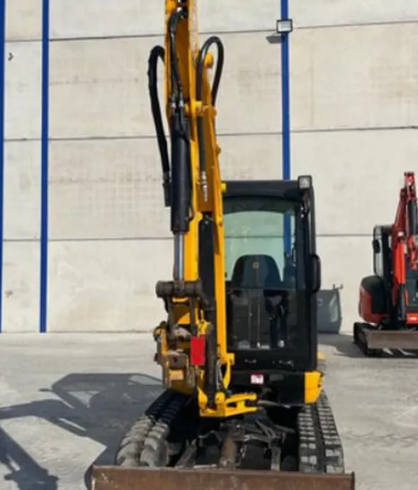 JCB 8026