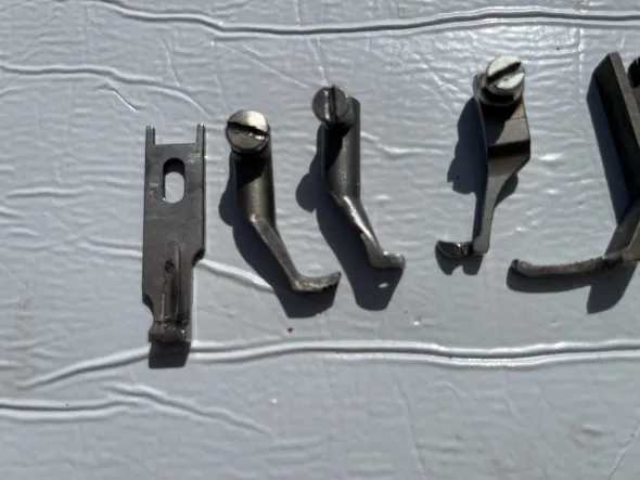 Kit 6 piedini avanti e dietro Adler
