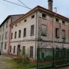 #8044 Laboratorio con deposito, abitazione e corte