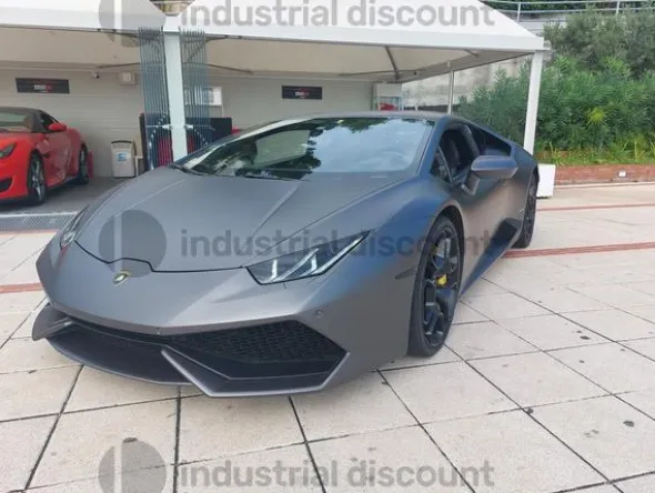 3#8717 Lamborghini Huracan Coupé 5.2