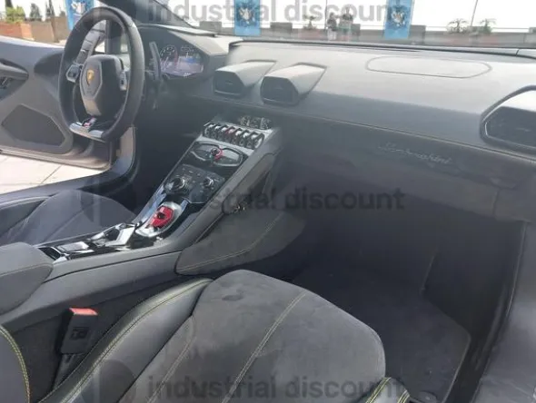 3#8717 Lamborghini Huracan Coupé 5.2