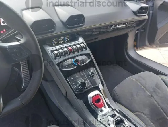 3#8717 Lamborghini Huracan Coupé 5.2
