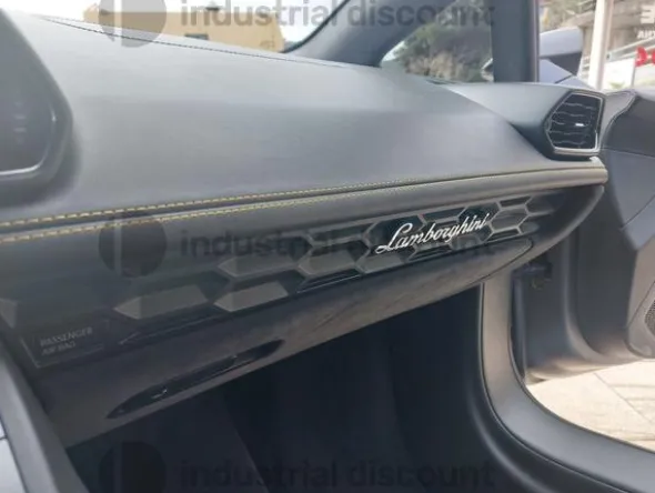 3#8717 Lamborghini Huracan Coupé 5.2